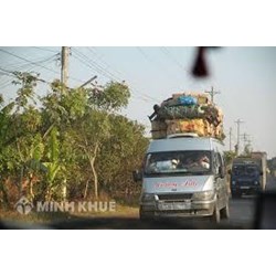 Chở hàng trên nóc xe thì mức xử phạt là bao nhiêu tiền?