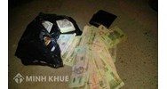 Nhặt được tiền rơi, người nhặt có được hưởng ?