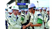 Sử dụng người nước ngoài làm việc tại Việt Nam có phải đóng bảo hiểm xã hội không, thử việc có cần giấy phép lao động?