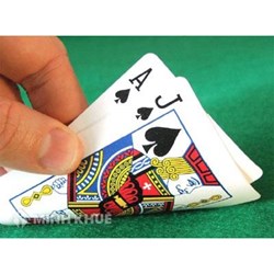 Tập trung đánh bạc dưới 3 triệu có bị phạt không ? Tội đánh bạc bị phạt tù bao nhiêu năm ?