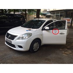 Xe grab có phải thực hiện việc gắn phù hiệu xe không ? Mức bồi thường tai nạn giao thông ?
