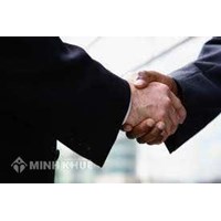 Tìm hiểu về quan hệ giữa ngoại giao và công việc cải tạo xã hội chủ nghĩa trong thập kỷ sau miền Nam được giải phóng 