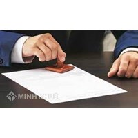 Luật sư có thể kiêm nhiệm cả vai trò làm công chứng viên hay không?