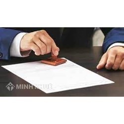 Luật sư có thể kiêm nhiệm cả vai trò làm công chứng viên hay không?
