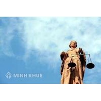 Người phạm tội tròn 18 tuổi, gia đình có nghĩa vụ đền bù, khắc phục hậu quả không?