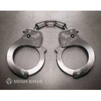 Hành vi vứt xác nạn nhân cấu thành tội gì?