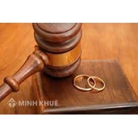 Tư vấn trường hợp thực hiện thủ tục ly hôn vắng mặt tại tòa án ?