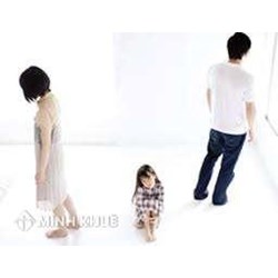 Thủ tục ly hôn đơn phương khi chồng giữ tất cả giấy tờ?
