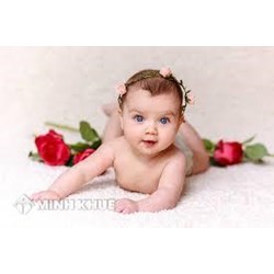 Không kết hôn con có được mang họ cha không ? Đảng Viên mà chung sống không kết hôn có vi phạm ?