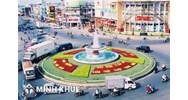 Đi xe qua vòng xuyến có phải bật xi nhan không?