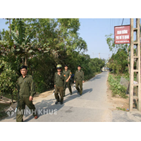 Công an xã có quyền kiểm tra không?