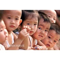 Sinh con thứ ba có bị xử phạt không? Có được hưởng chế độ thai sản không?