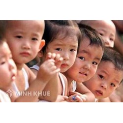 Sinh con thứ ba có bị xử phạt không? Có được hưởng chế độ thai sản không?