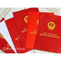 Số CMND được cấp lại khác với số CMND trên sổ hồng?