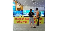 Bán hàng hóa trưng bày thấp hơn 50% giá bán có được không?