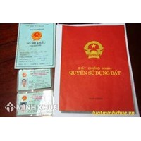 Phải làm gì khi địa chỉ ghi trên sổ đỏ và sổ hộ khẩu không giống nhau?