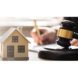 Đất và tài sản được cho tặng có phải chia khi ly hôn?