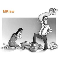 Chồng đánh vợ, có được quyền nuôi con khi ly hôn không?