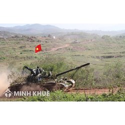 Chế độ đối với người tình nguyện nhập ngũ ? Mới cưới vợ (có con nhỏ) thì có phải nhập ngũ không ?