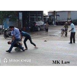 Tư vấn quy định pháp luật về hành vi đánh người gây thương tích và bồi thường thiệt hại?
