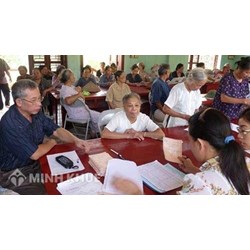 Hỏi đáp về nghỉ công tác chờ đủ tuổi nghỉ hưu ?