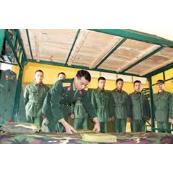 Điều kiện trở thành quân nhân dự bị hạng hai và phục vụ lâu dài trong công an, quân đội?