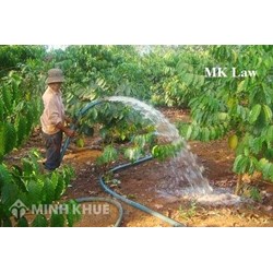 Không cho người khác đi nhờ đường ống nước có vi phạm pháp luật ?