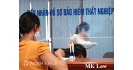 Có nhờ người khác lấy tiền bảo hiểm thất nghiệp hộ được không?