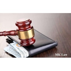 Tư vấn về việc không được trả lương và bị yêu cầu bố trí công việc khác ?