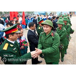 Được bảo lãnh ra nước ngoài thì có được tạm hoãn nghĩa vụ quân sự không ?