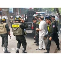 Cảnh sát cơ động có được dừng xe, kiểm tra giấy tờ người tham gia giao thông?