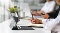 Việc làm là gì? Chính sách của Nhà nước về việc làm theo quy định mới nhất
