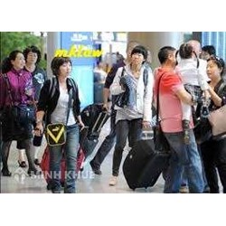 Muốn sang Đài Loan định cư nhưng chưa đủ 18 tuổi thì phải làm thế nào ?