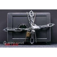 Có phải ghi tên vợ vào giấy vay tiền không ?