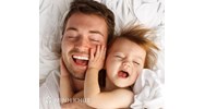 Có được đăng ký khai sinh cho con theo họ của chồng chưa cưới hay không?