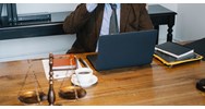 Mẫu Giấy đơn đề nghị thay đổi nội dung giấy phép thành lập của trung tâm trọng tài/chi nhánh của tổ chức trọng tài nước ngoài tại Việt Nam (Mẫu số 9)