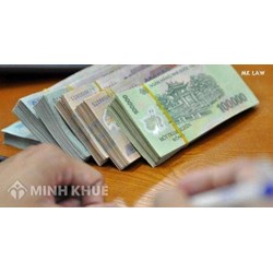 Tư vấn về việc công ty thu tiền của người lao động đến xin việc ?