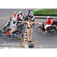 Đi sai làn đường xử phạt như thế nào?