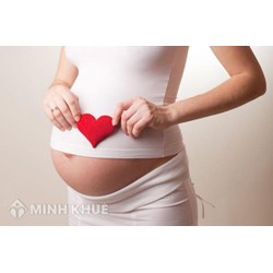 Giấy ra viện của con không có tên mẹ có được thanh toán?