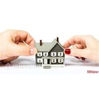 Quyền đứng tên trên giấy chứng nhận quyền sử dụng đất ?