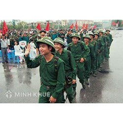 Đang học liên thông văn bằng hai có được tạm hoãn nghĩa vụ quân sự ?