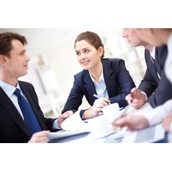 Doanh nghiệp tư nhân có được thuê giám đốc?