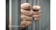 Khi nào bị tạm giữ hình sự và thời hạn tạm giữ, tạm giam khi phạm tội là bao lâu ?