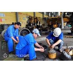 Ai trả lương cho người lao động khi nghỉ kết hôn?