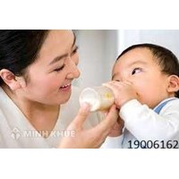 Sau khi sinh có thể giao con cho chồng nuôi không?