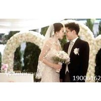 Tổ chức hôn lễ mà không cần đăng ký kết hôn?