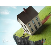 Đình chỉ thực hiện hợp đồng khi bị tuyên bố phá sản?