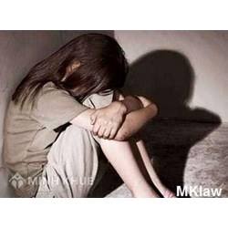 Viết đơn tố cáo hành vi giao cấu với trẻ em ? Quan hệ khi không biết tuổi bạn gái phạm tội gì ?