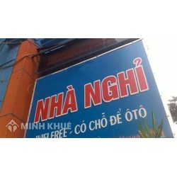 Khách vào nghỉ có phải yêu cầu xuất trình chứng minh thư nhân dân không ?