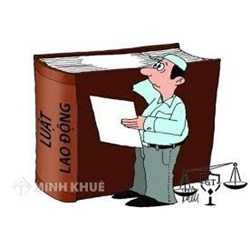 Nhân viên làm việc được hơn 4 tháng có phải trả trợ cấp thôi việc không ?